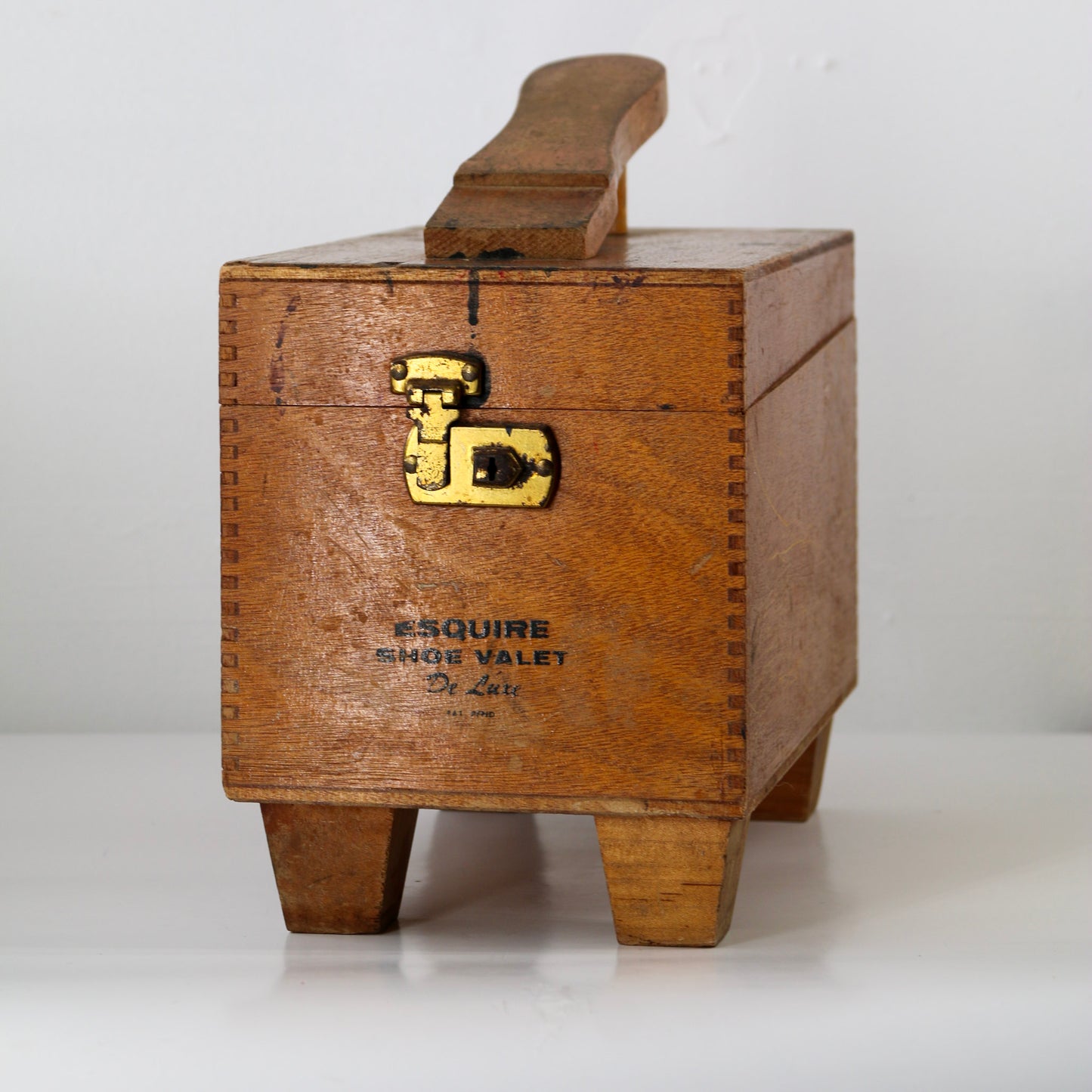 Esquire Shoe Valet