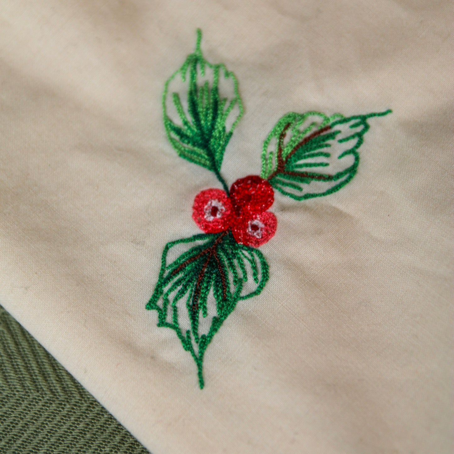 Set of 4 Embroidered Holly Napkins