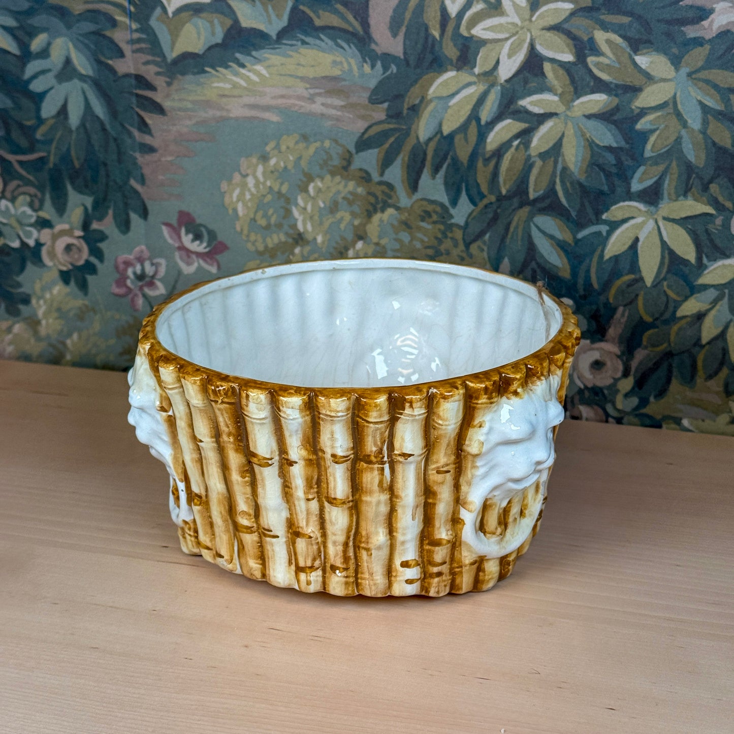 Lion Bamboo Regency Planter