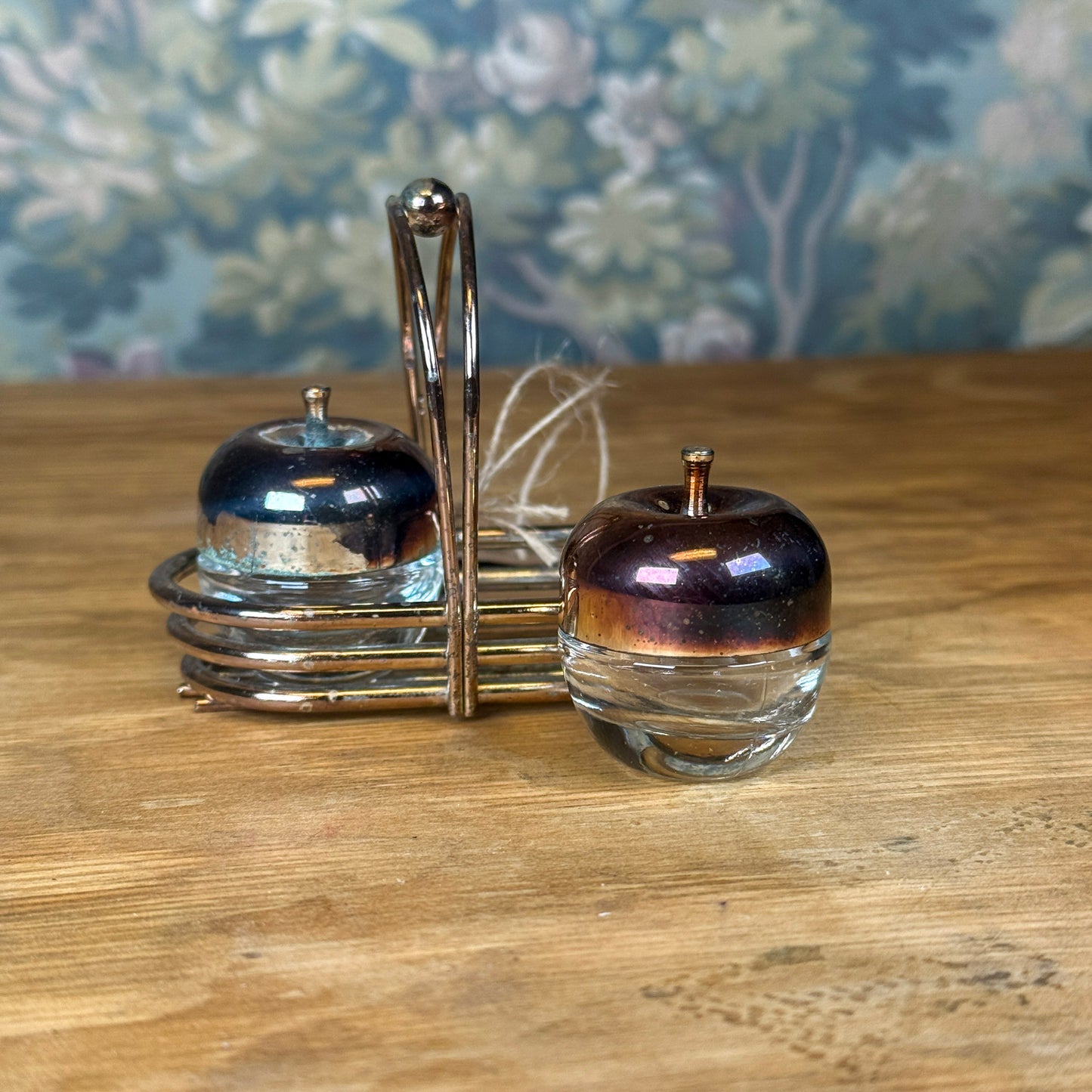 Vintage Apple Salt & Pepper Shaker