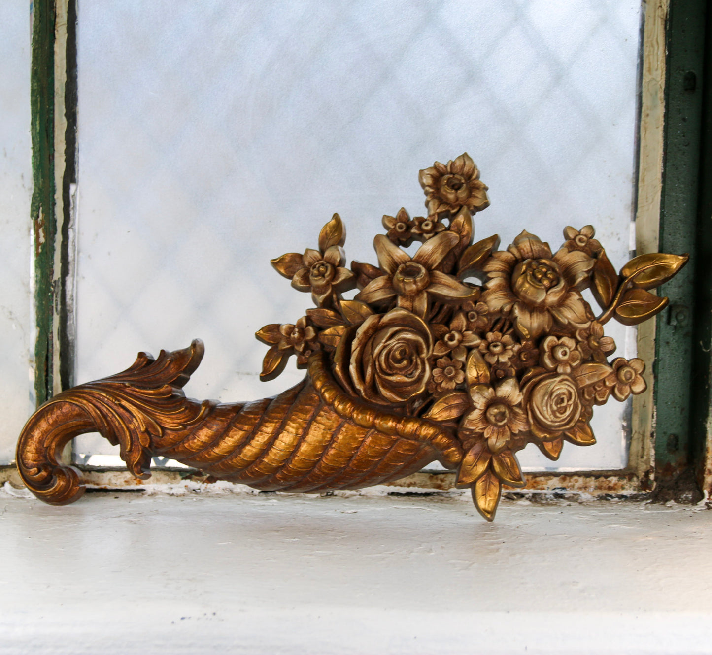 Syroco Gold Wall Fruit & Flower Plaques – Set of 2
