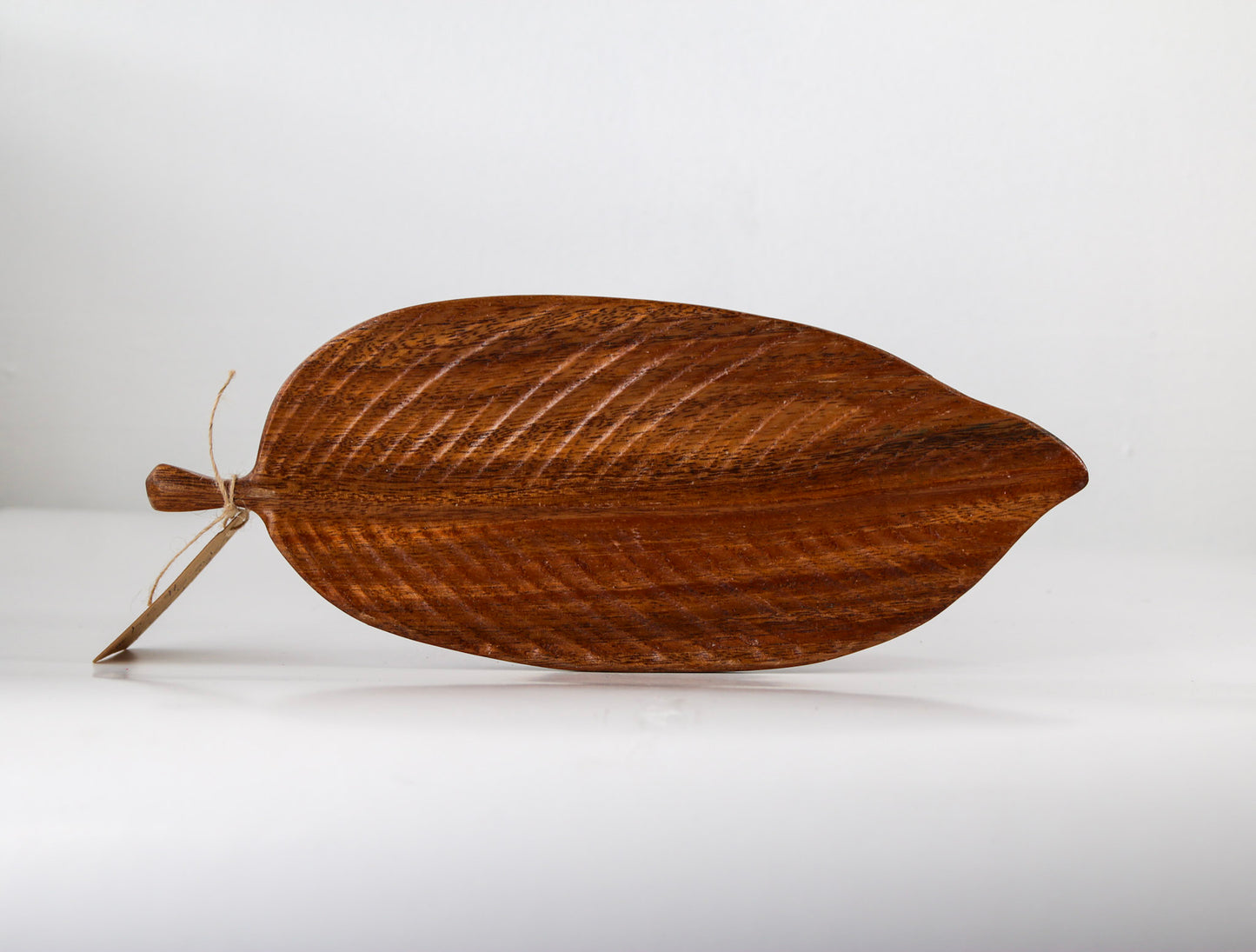 Walnut Leaf Tray