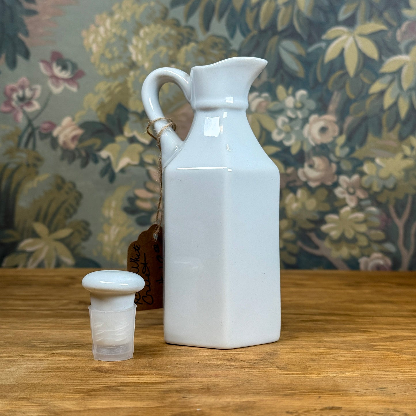 Xcell White Cruet