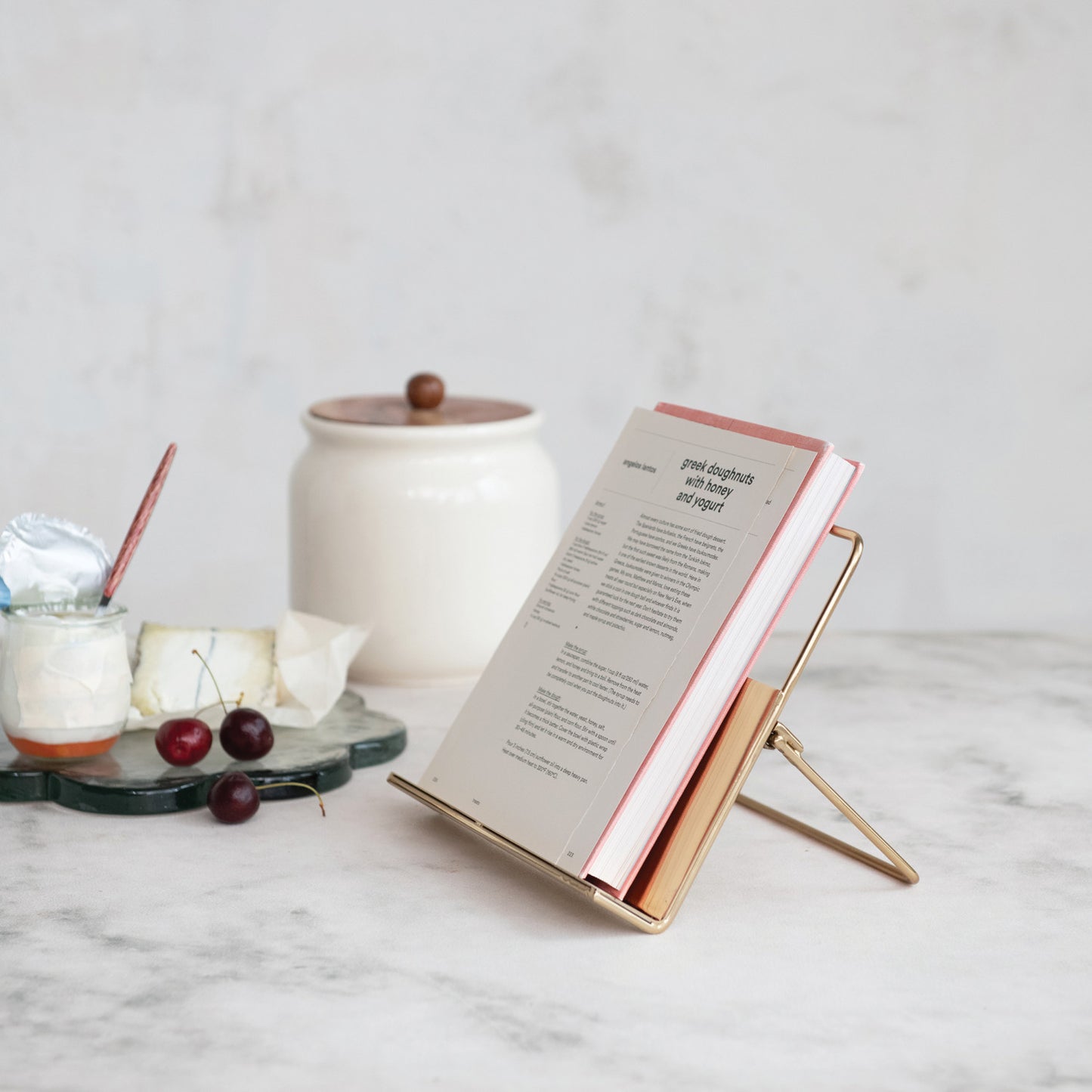 Foldable Gold Book Holder