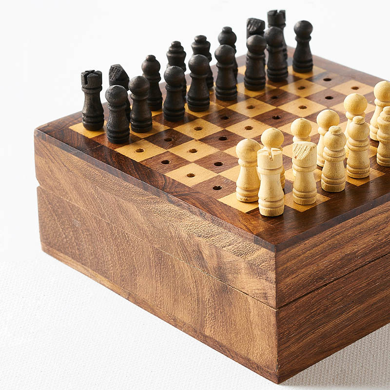 Travel Chess Game