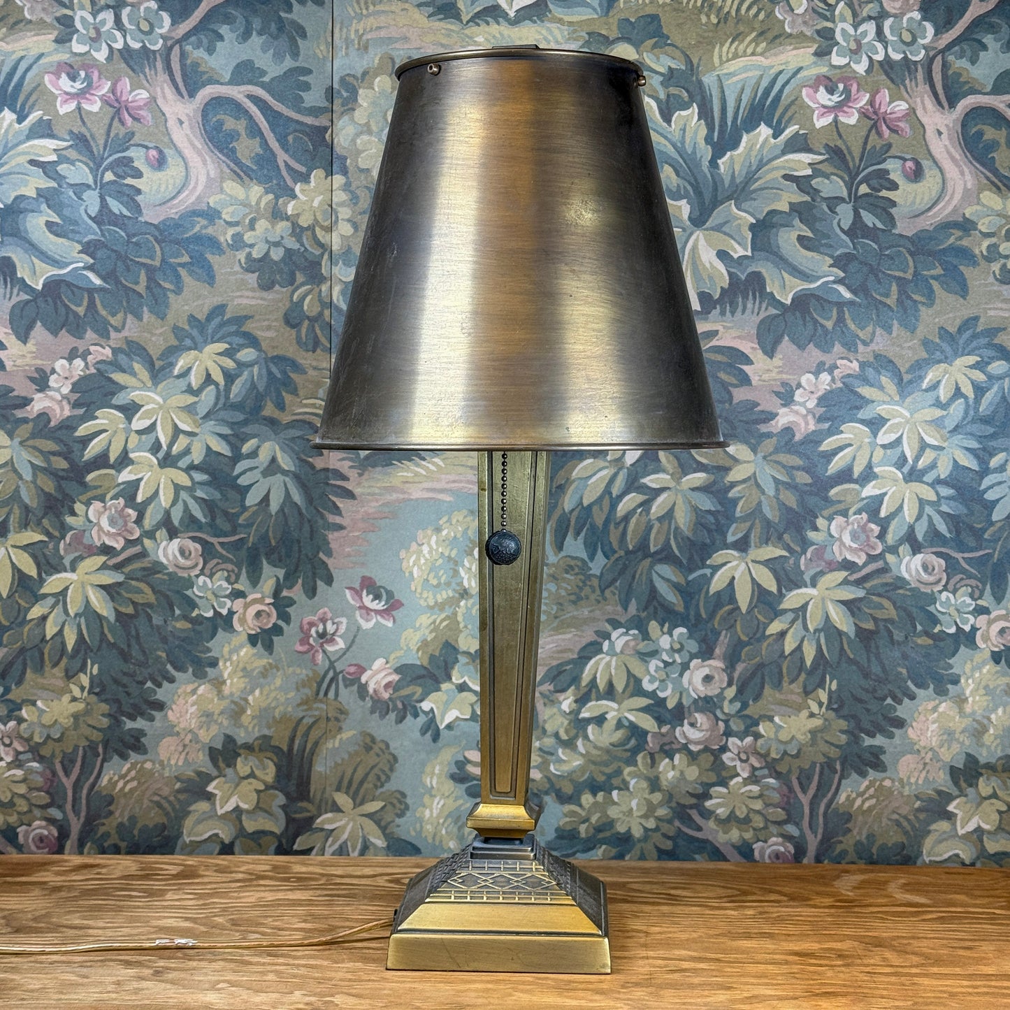 Vintage Brass Finish Lamp