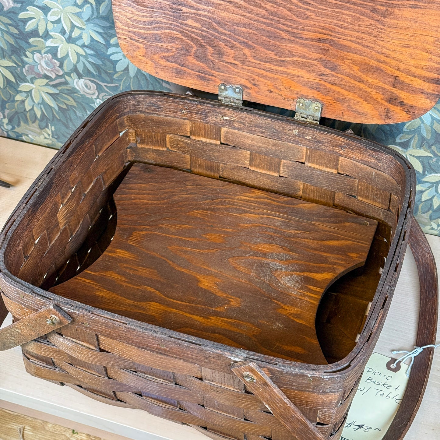 Picnic Basket with Table