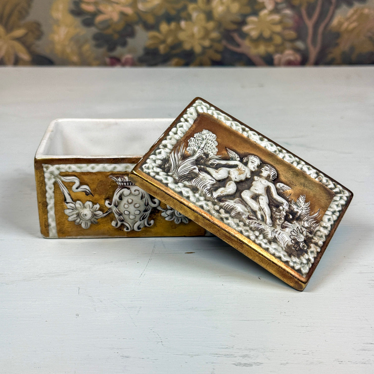 Vintage Giuseppe Chiurato Porcelain Trinket Box
