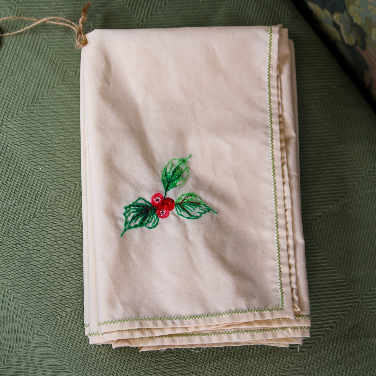 Set of 4 Embroidered Holly Napkins