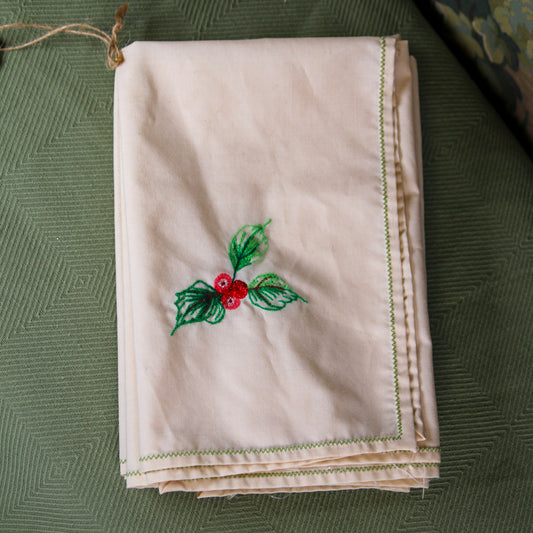Set of 4 Embroidered Holly Napkins