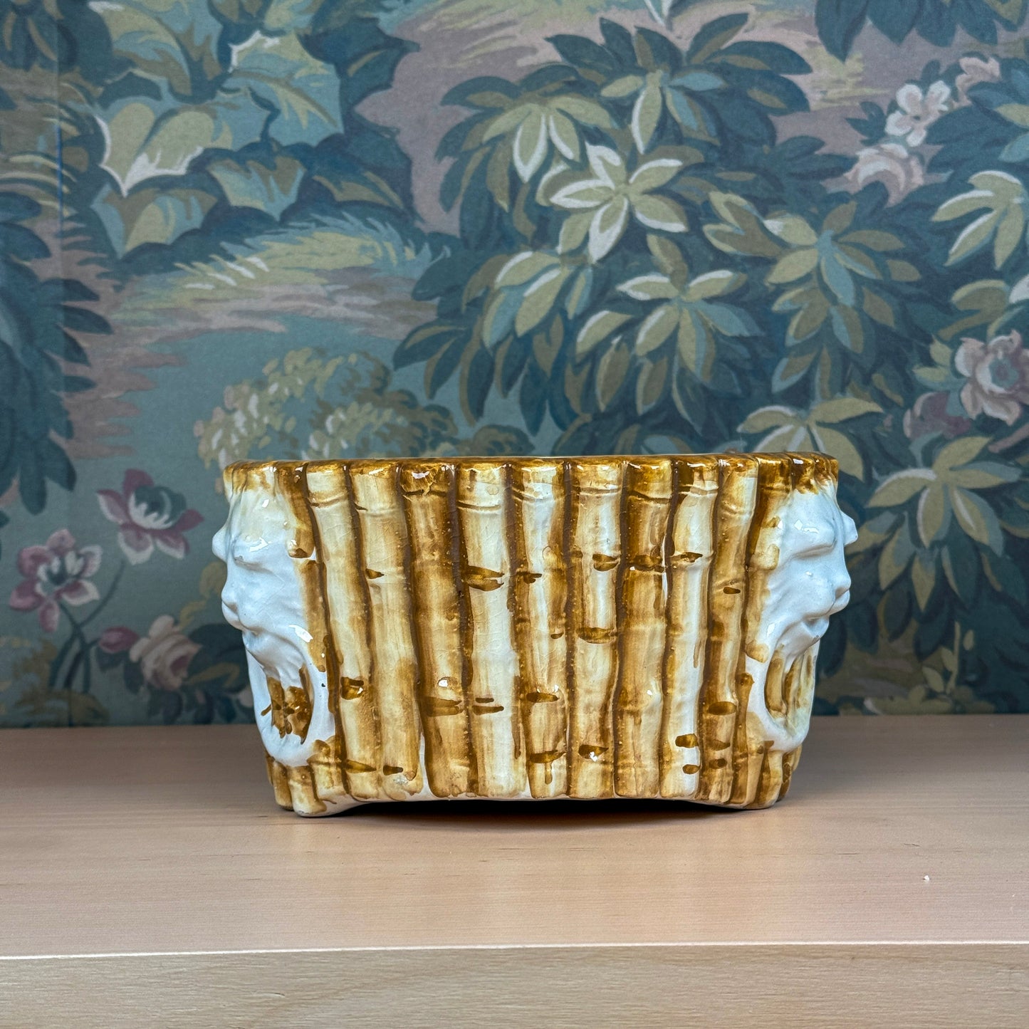 Lion Bamboo Regency Planter