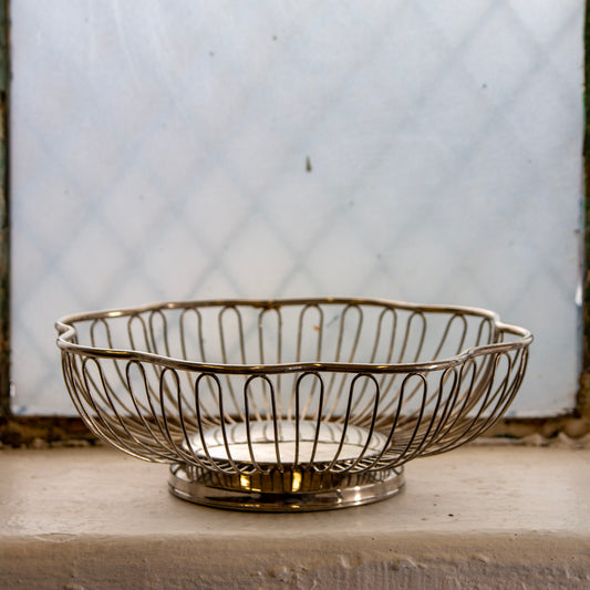 Silver Plate Scalloped Wire Bread Basket