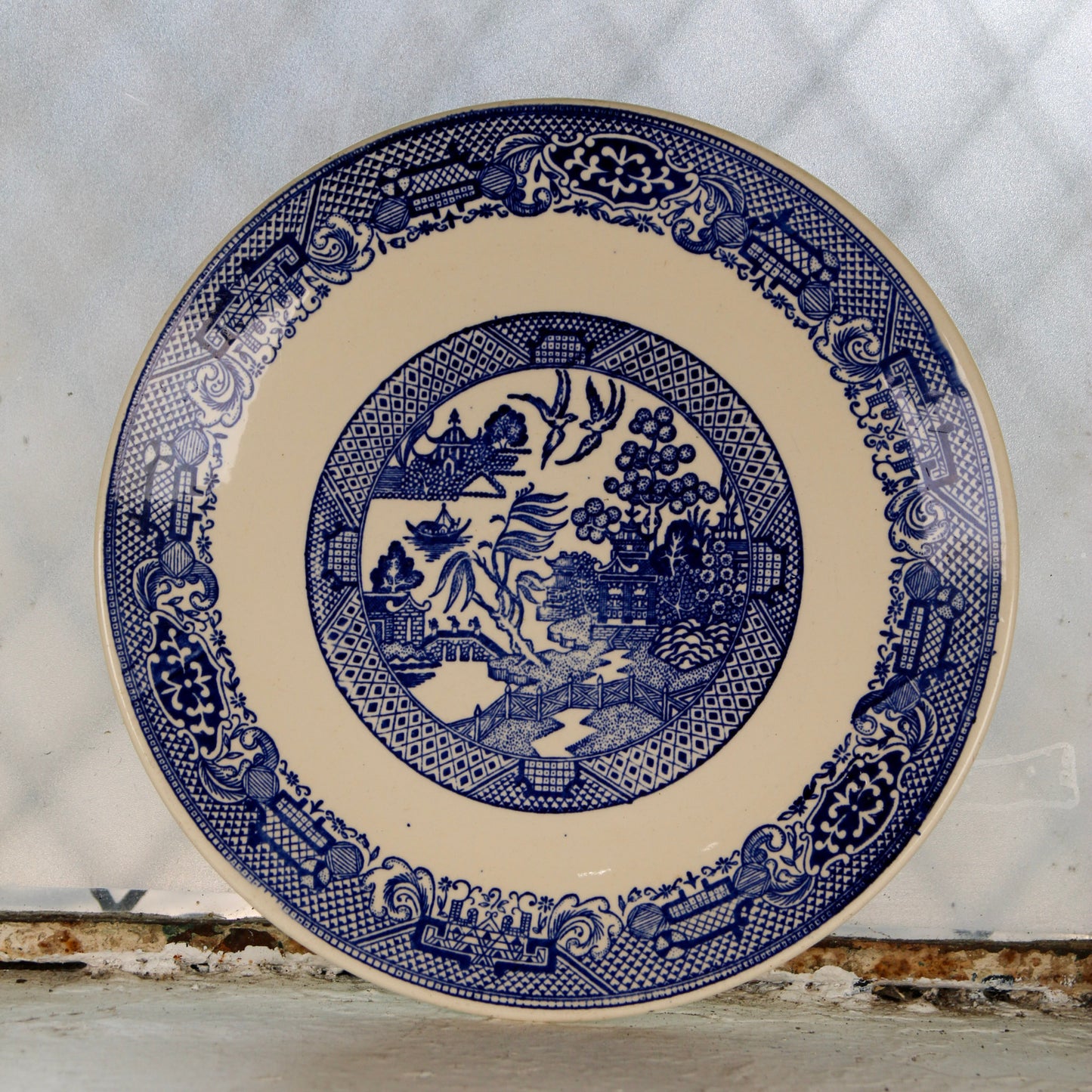 Blue Willow Plate with Plate Holder