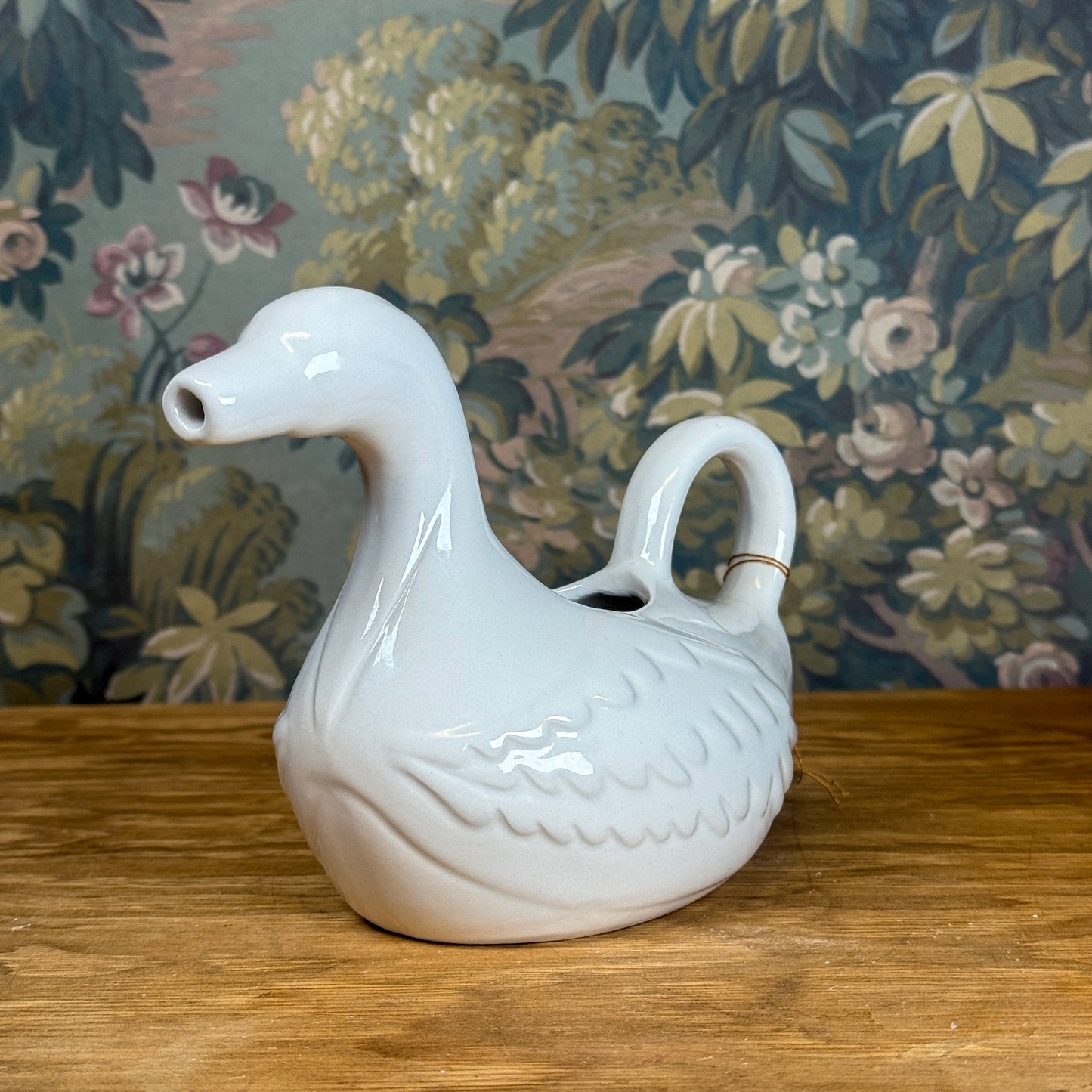 Vintage White Swan Creamer