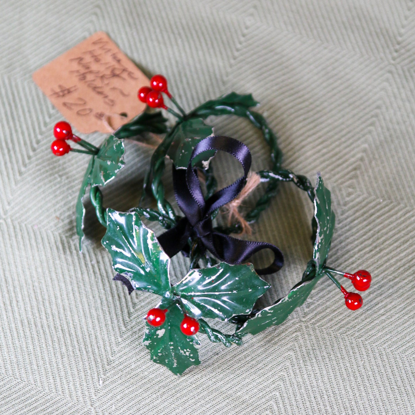 Vintage Set of 4 Holly Napkin Rings
