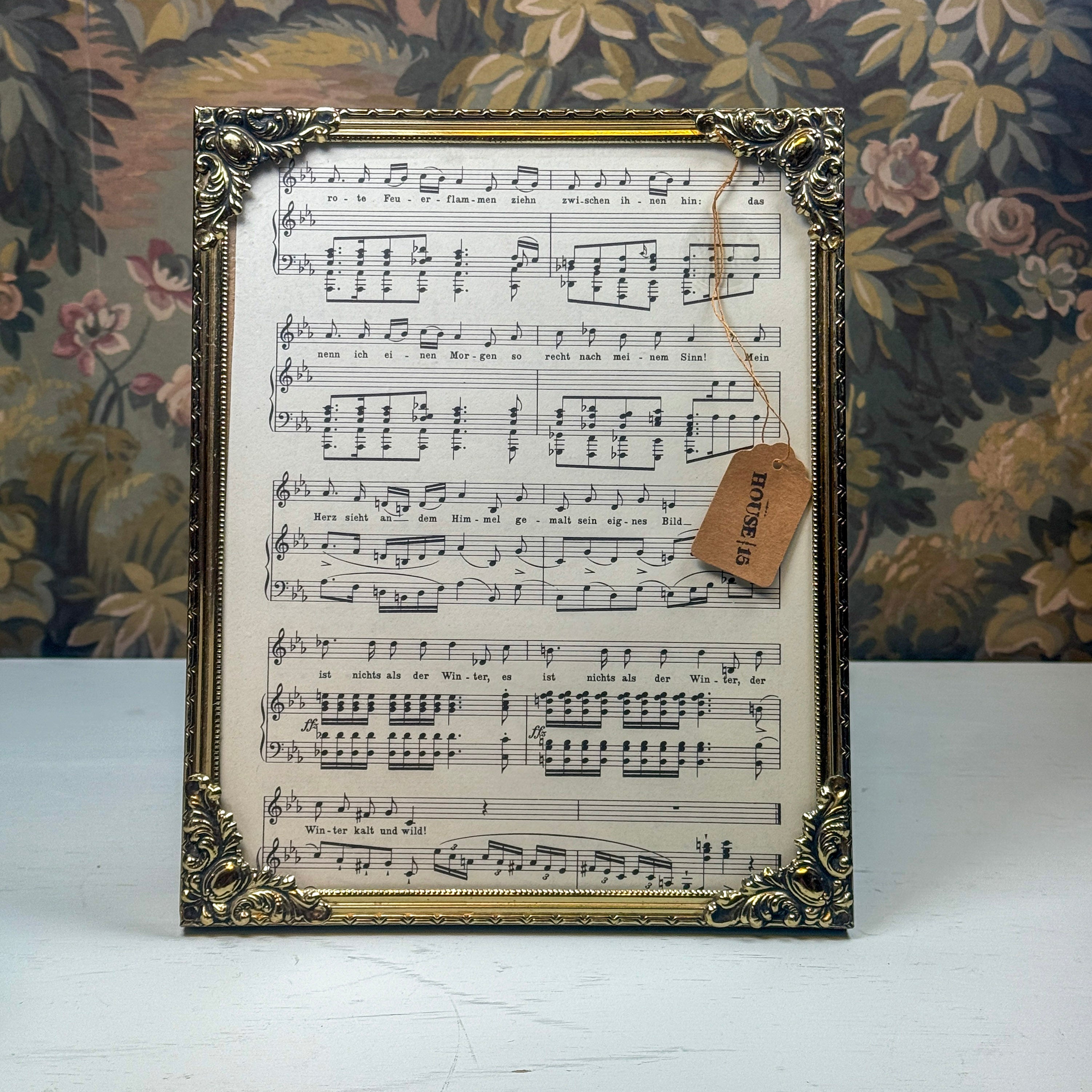 Vintage Picture Frames – House 15