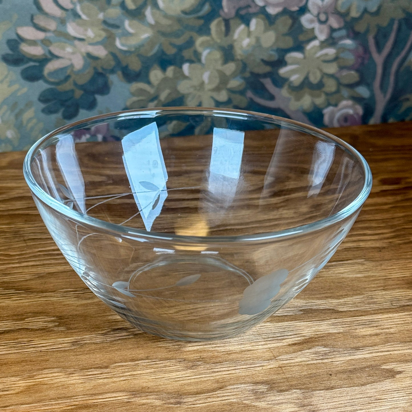Etched Daisy Glass Bowl