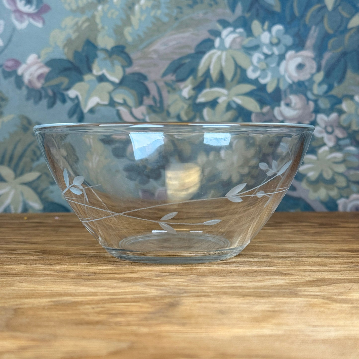 Etched Daisy Glass Bowl