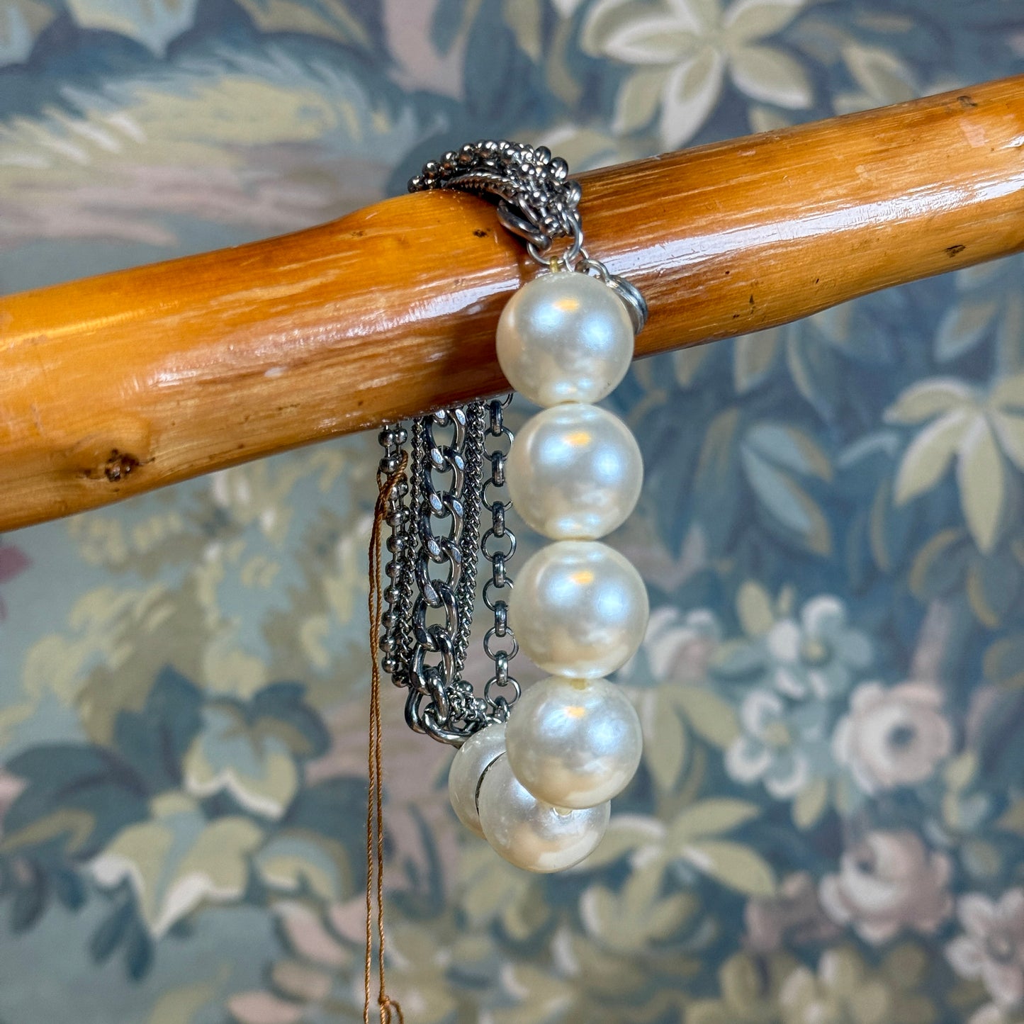 Pearl & Chains Bracelet