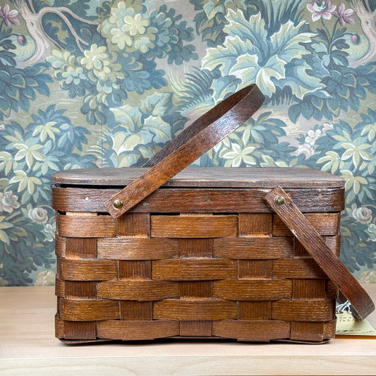 Picnic Basket with Table