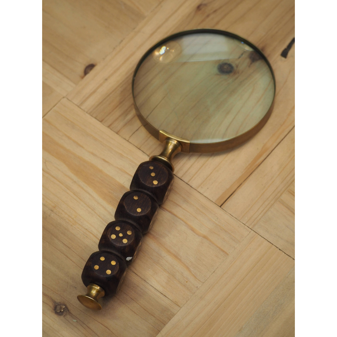 Dice Handle Magnifier